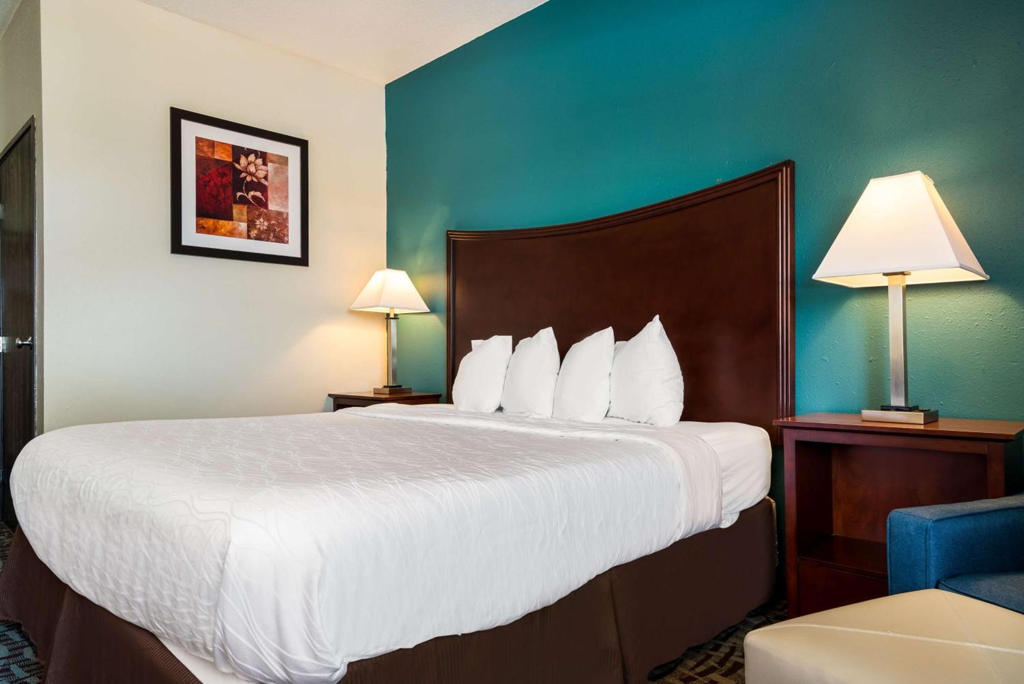 Surestay Plus Hotel By Best Western Топика Екстериор снимка